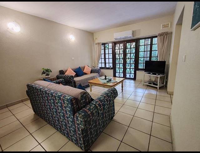 2 BEDROOM APARTMENT FOR SALE IN RENNIES BEACH